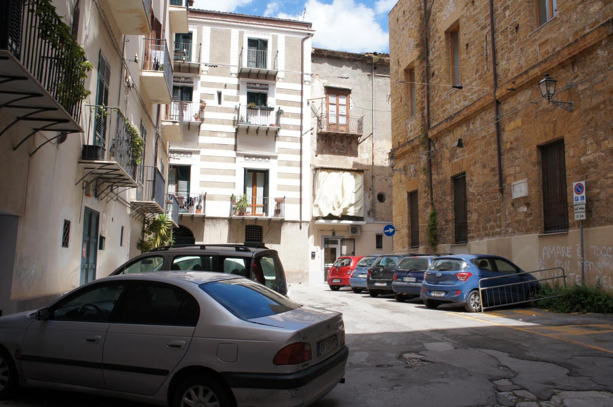 Cathedral Apartment Palermo Eksteriør billede